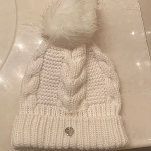 Express Knit Pom Pom Beanie